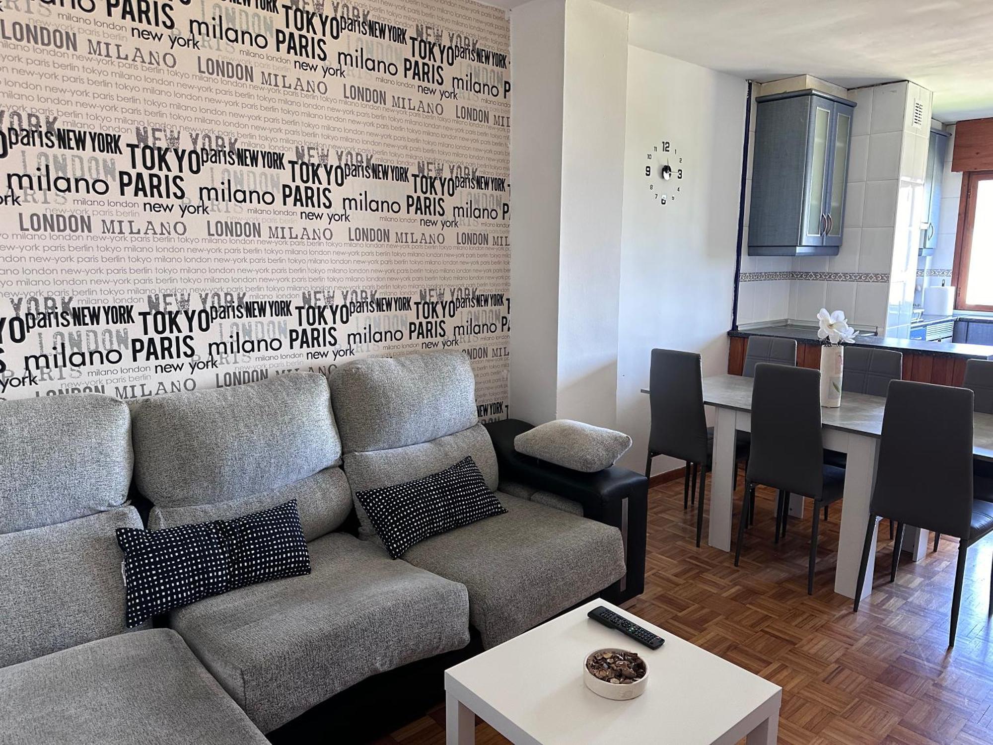Acogedor Apartamento Con Vistas A La Catedral Y Parking Oviedo Ngoại thất bức ảnh