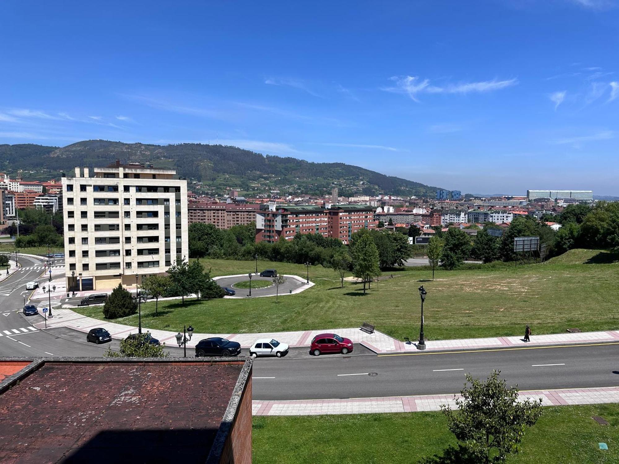 Acogedor Apartamento Con Vistas A La Catedral Y Parking Oviedo Ngoại thất bức ảnh