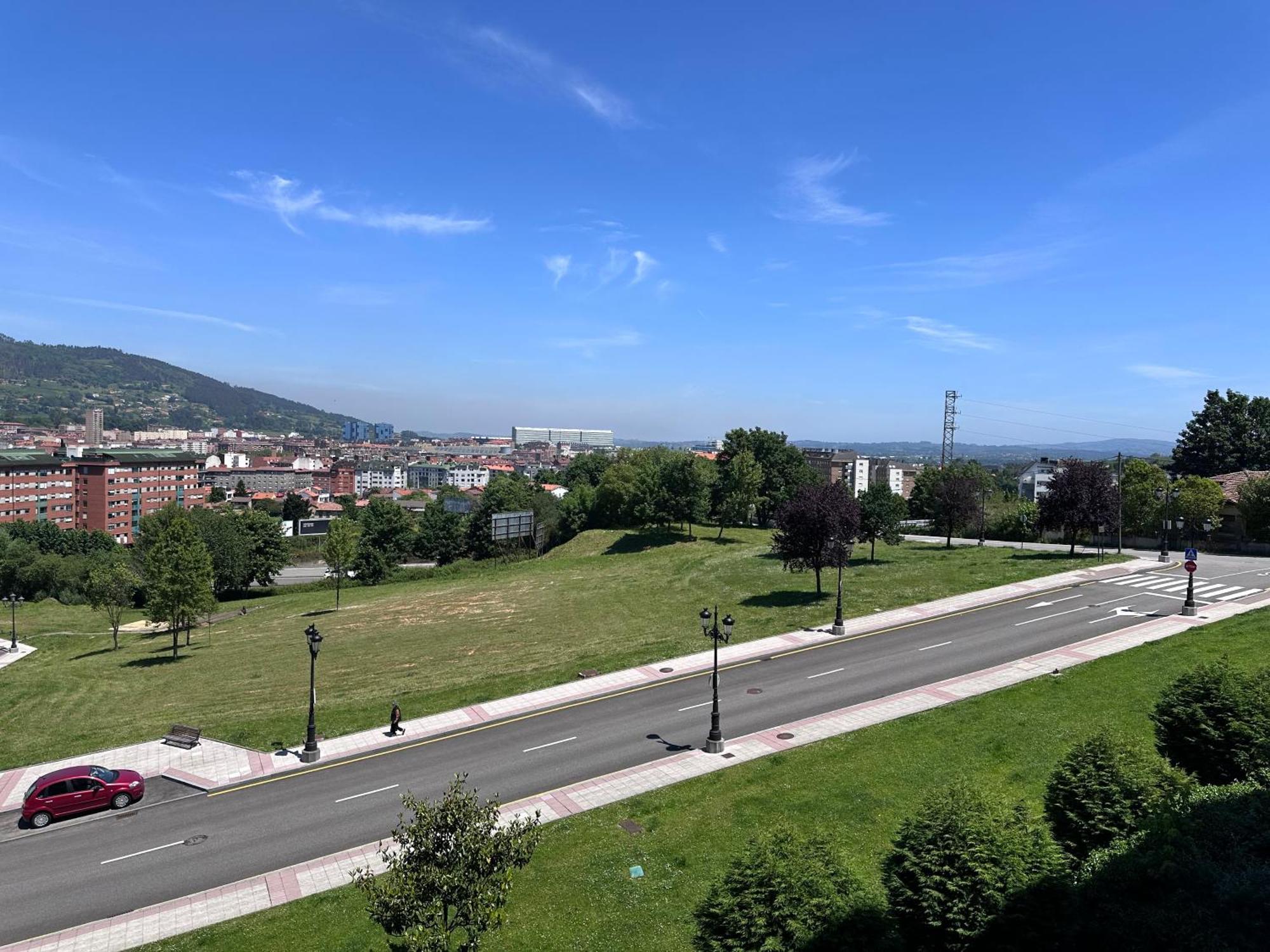Acogedor Apartamento Con Vistas A La Catedral Y Parking Oviedo Ngoại thất bức ảnh