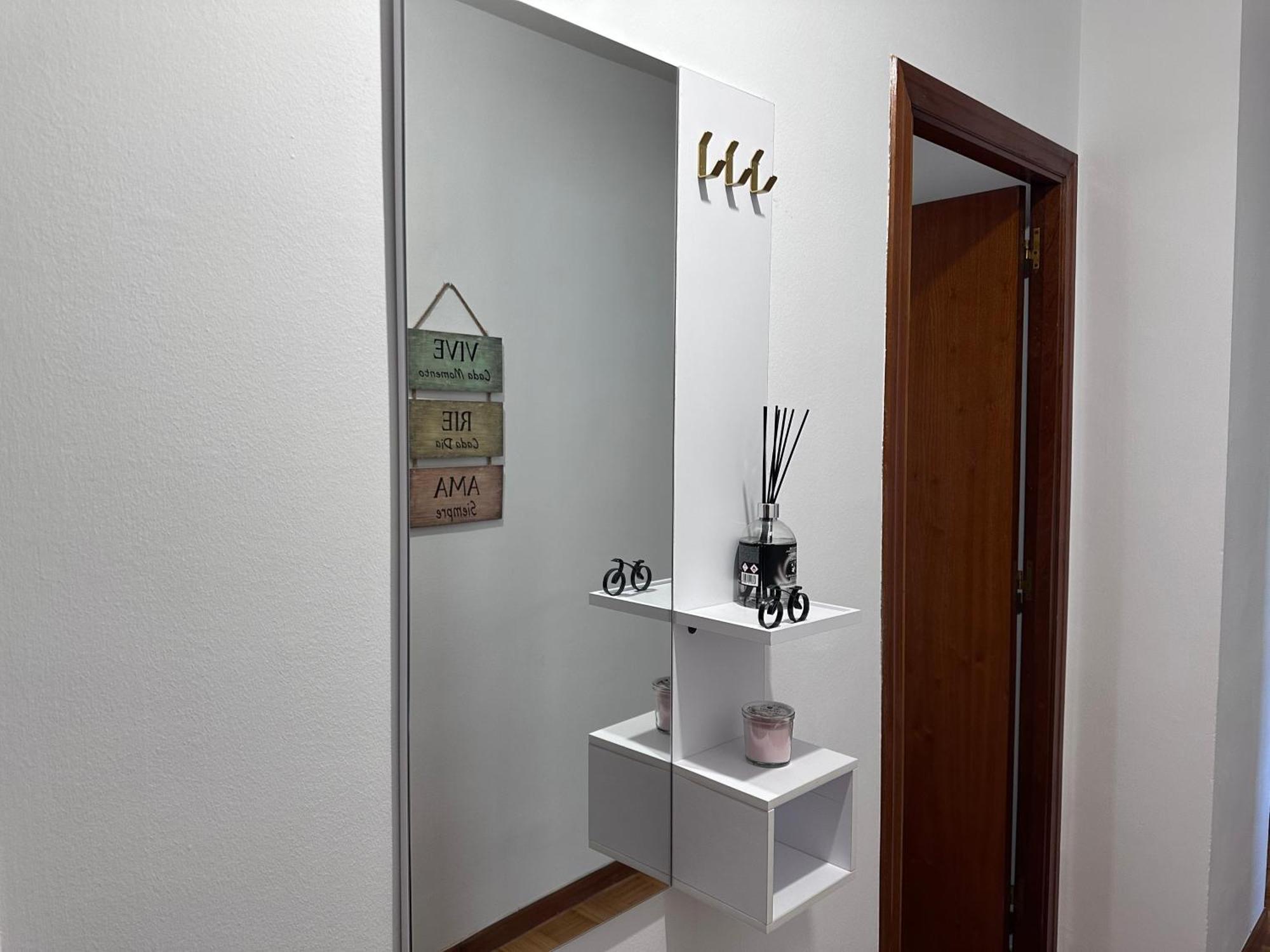 Acogedor Apartamento Con Vistas A La Catedral Y Parking Oviedo Ngoại thất bức ảnh
